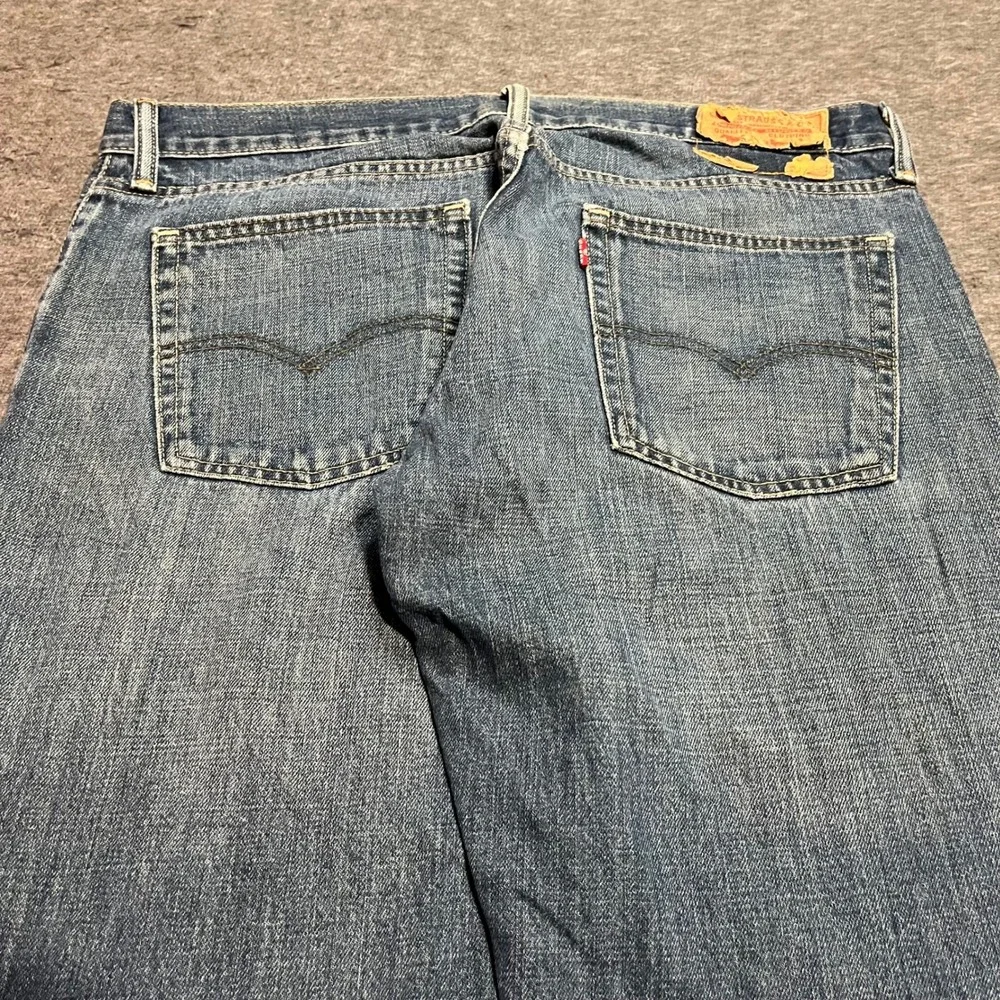 Levis 514 Slim Straight Jeans Mens 36x34 Blue Denim Medium Wash 100% Cotton